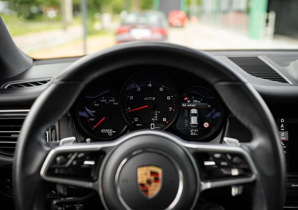 Porsche Macan cena 335900 przebieg: 105910, rok produkcji 2020 z Cedynia małe 379
